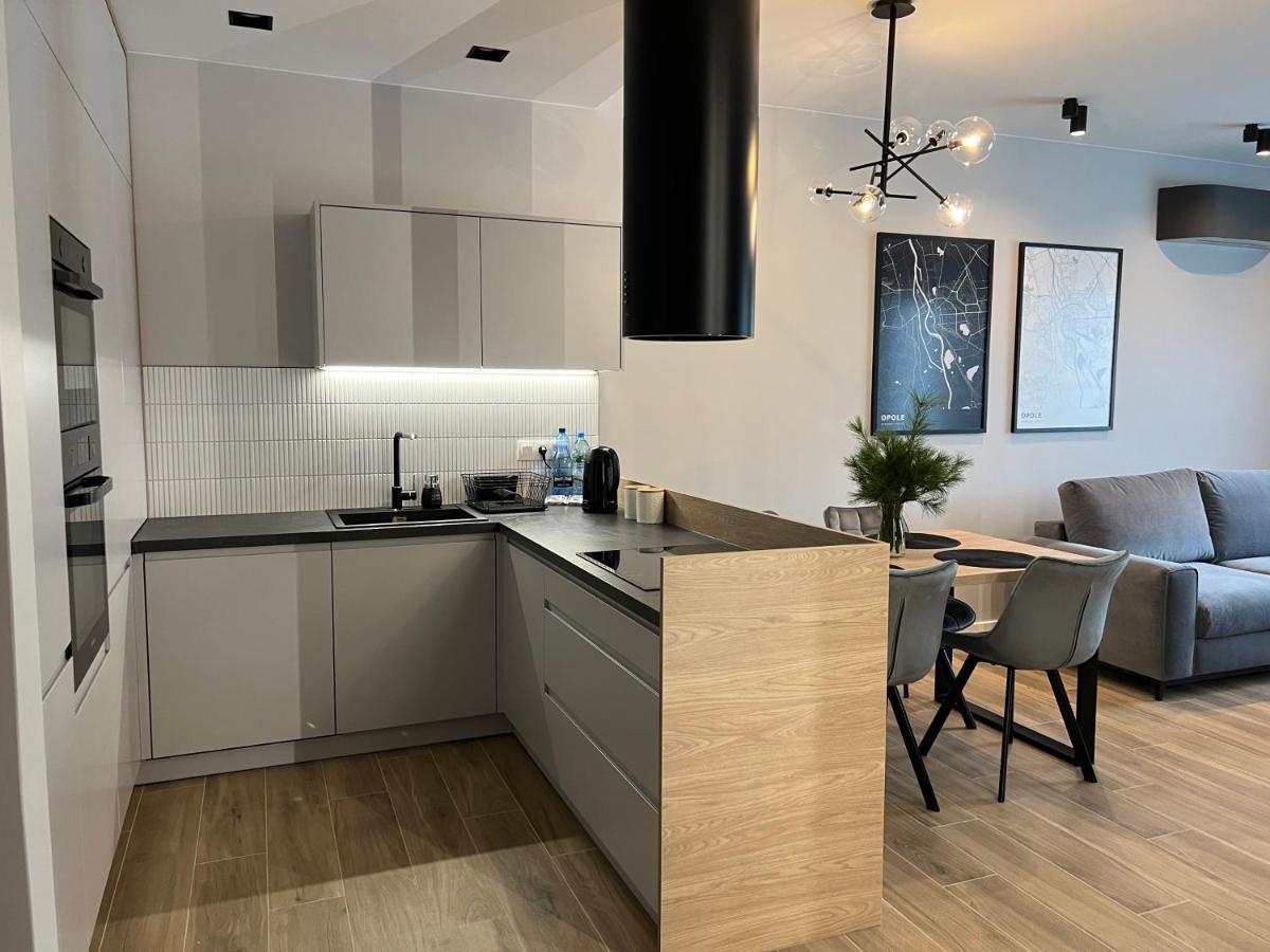 Apartamentowiec Apartment *